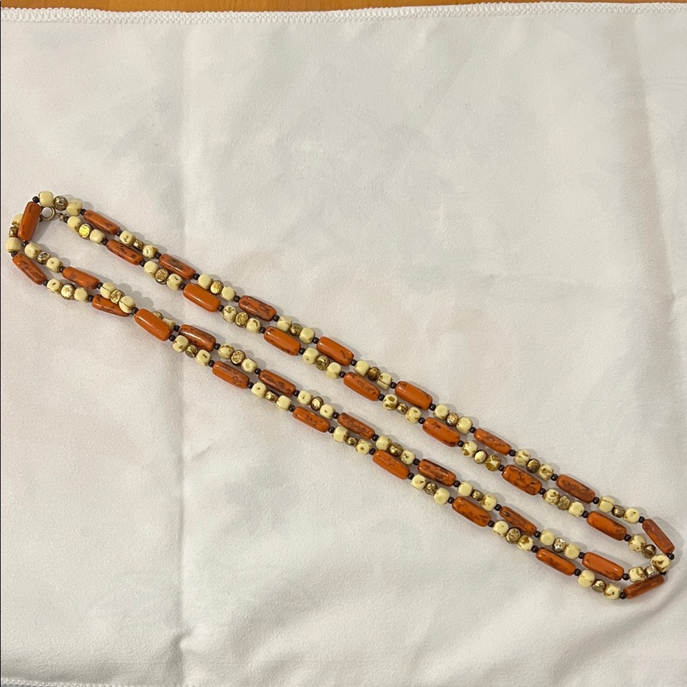 Vintage Beaded Necklace in Orange and Cream